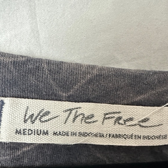 Free People Gray V-Neck Short Sleeve Tee - Picture 2 of 3